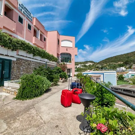 Le Querce Hotell 2*