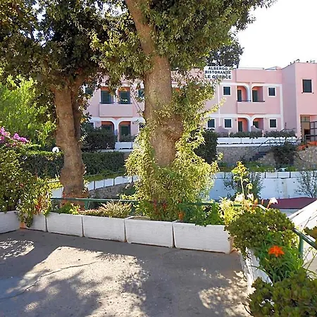 Le Querce Hotel Ponza