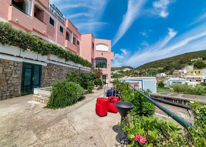 Le Querce ホテル 2*